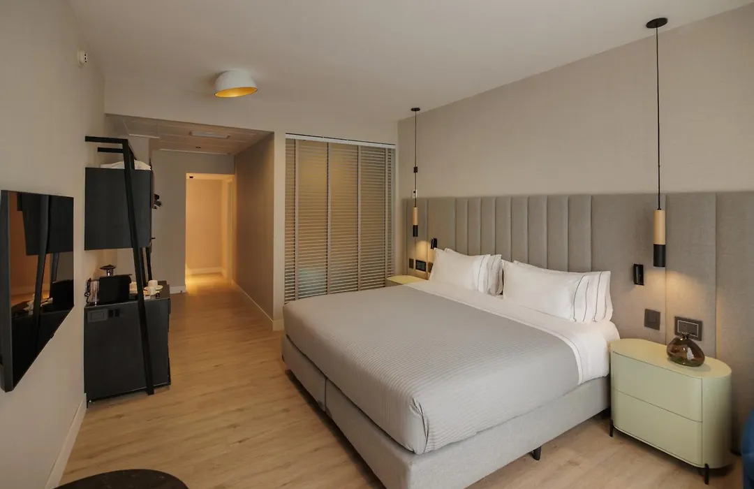 Grand Brizo Bel Air-1